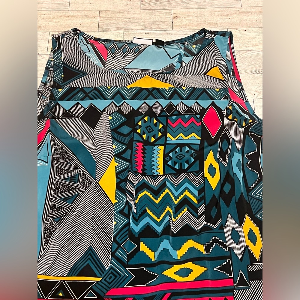 Allen B. Blouse Tank Top Split Open Back Sleeveless Green Geometric Pattern Larg